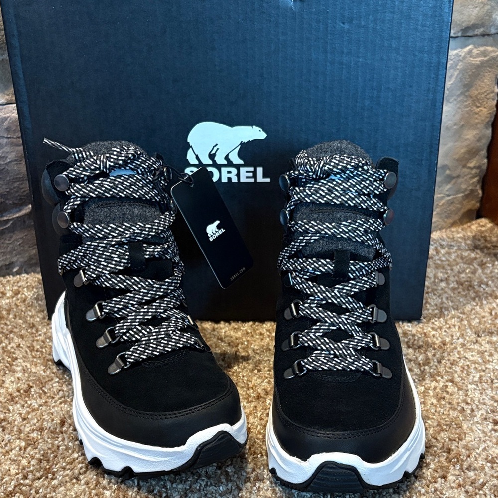 Sorel Kinetic Breakthru Conquest waterproof